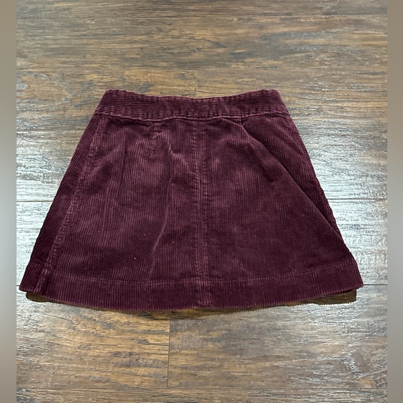 Abercrombie & Fitch Women's Maroon Corduroy Skirt Size 00 - Picture 4 of 10